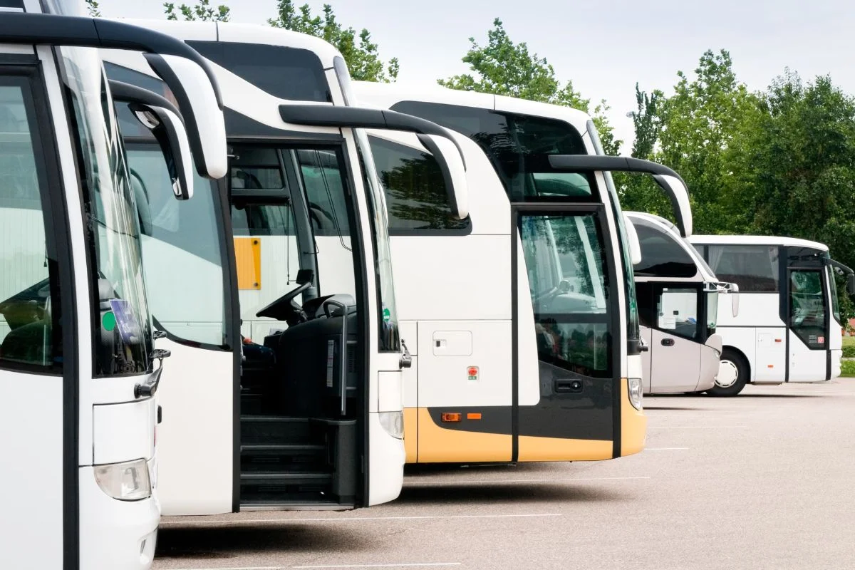 Bus Rental Guide: How to Choose the Right Fleet
