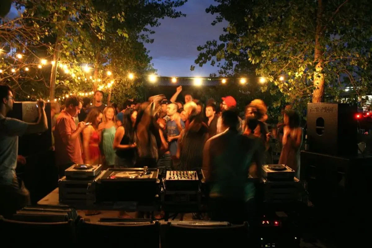 House Parties Tips: How to Plan the Perfect Party Night Fun?